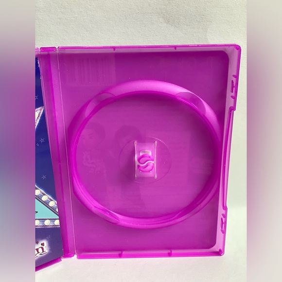 2004 Bratz Starrin’ & Stylin’ DVD Movie - Picture 7 of 9